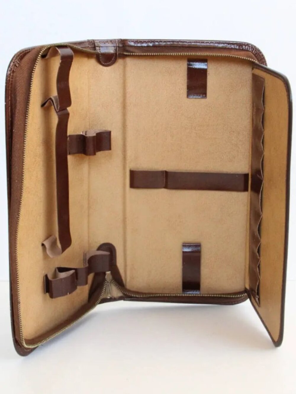 Vintage Leather Toiletry Bag Made in Western Germany, Zippered Dopp Kit - Picture 1 of 6